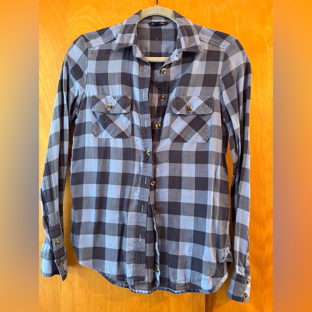 American Eagle Lightweight Button Down